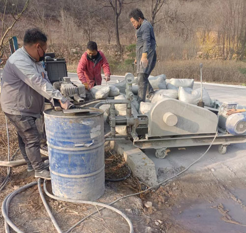 东山路面下沉注浆